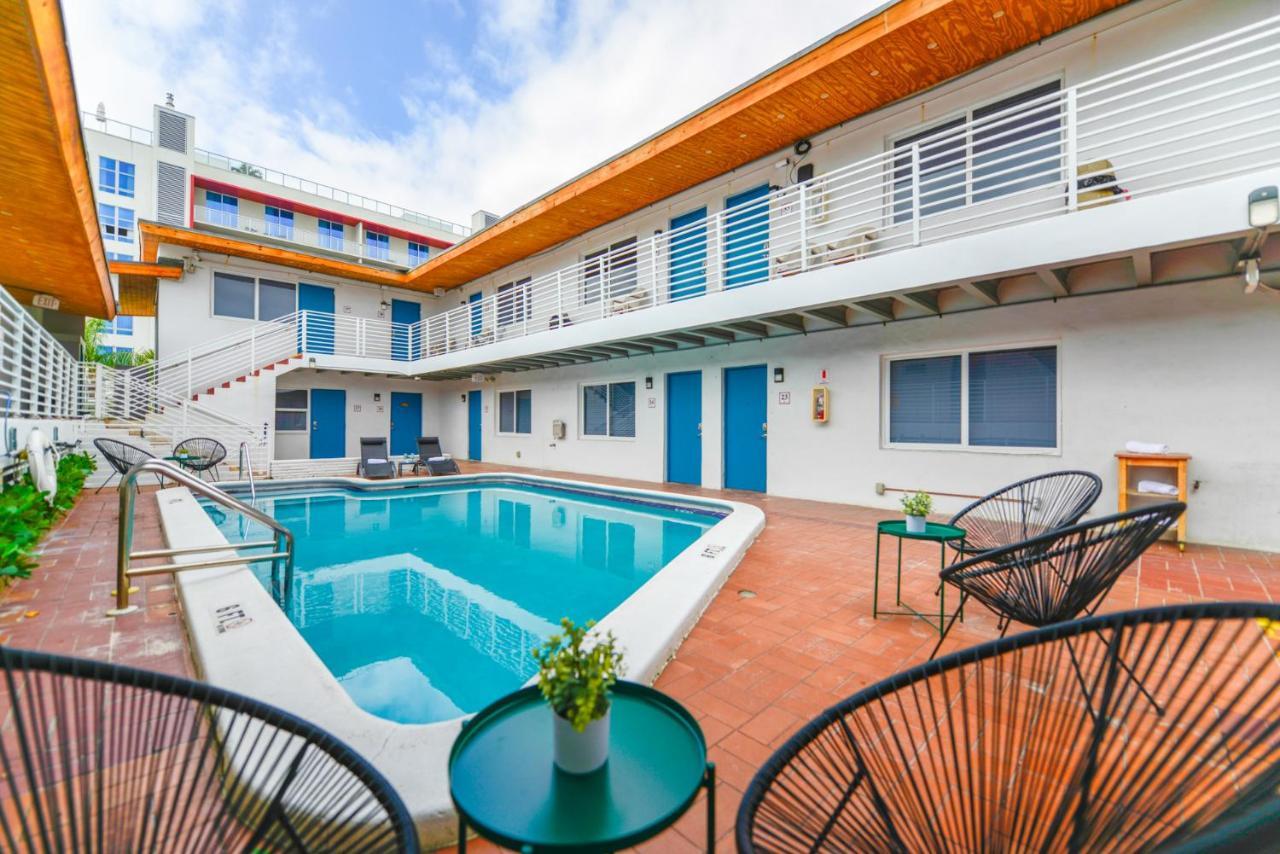 هوليوود Cozy 1 Bedroom With Pool Steps From The Beach #41 المظهر الخارجي الصورة