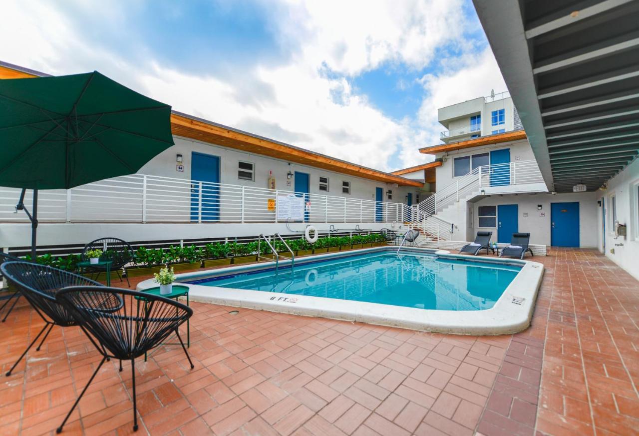 هوليوود Cozy 1 Bedroom With Pool Steps From The Beach #41 المظهر الخارجي الصورة